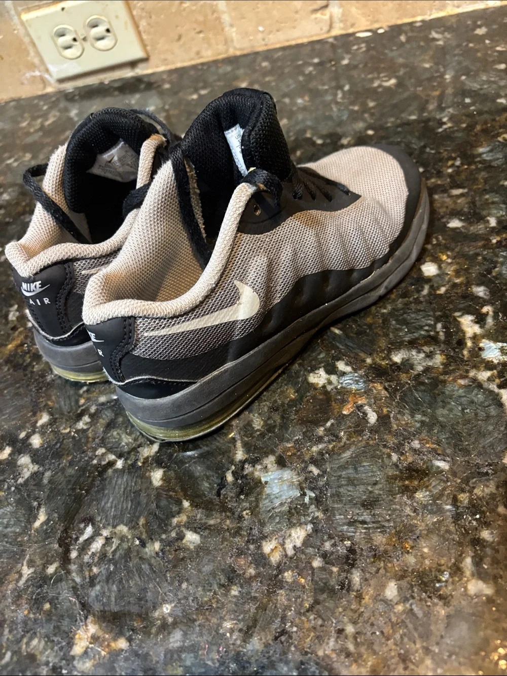 Nike black gray